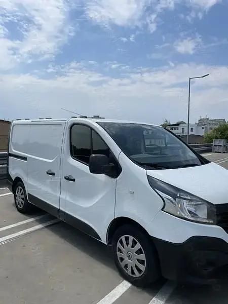 Utilizat 2017 Renault Trafic Van | 8.300 EUR (Super Preț) - Imagine 1/4