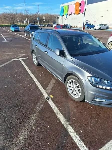 Second-hand VW Golf VIII 131 CP (96 kW) 2020 Berlinǎ