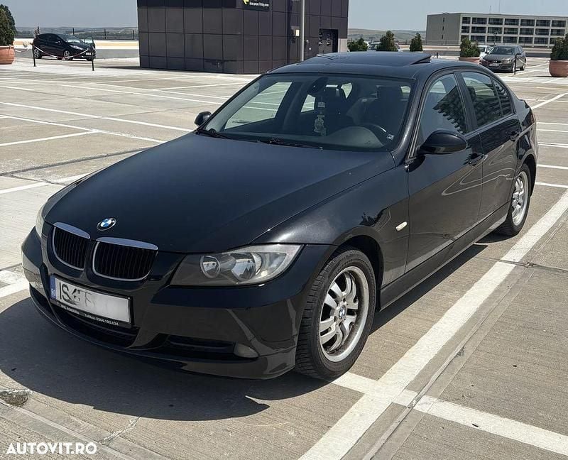 Negru Utilizat 2006 BMW 318 Berlinǎ | 2.700 EUR (Preț OK) - Imagine 1/4