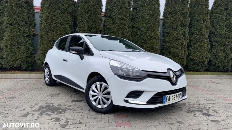 Alb Utilizat 2019 Renault Clio IV Intens Hatchback | 5.999 EUR (Preț bun) - Imagine 1/4