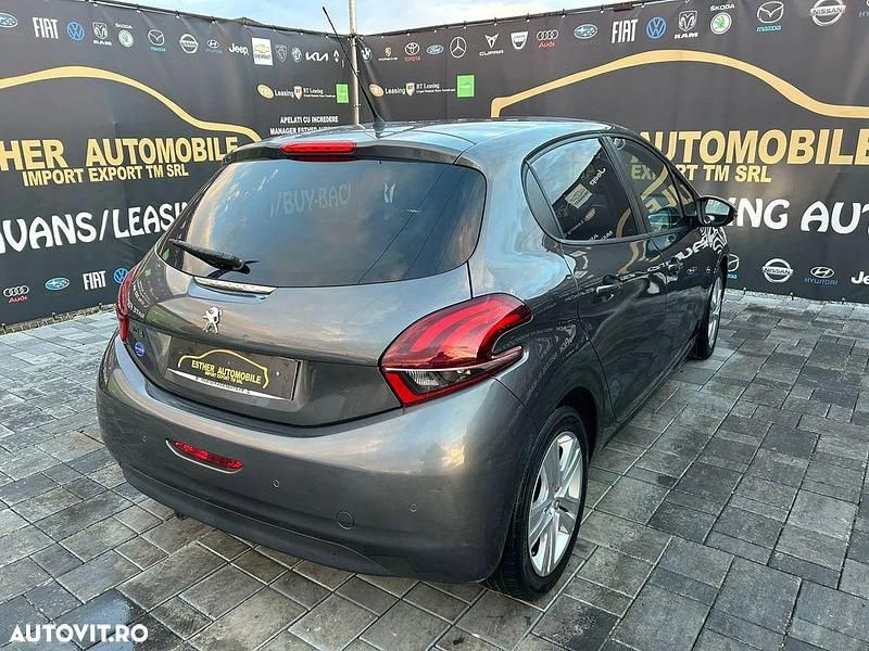 Second-hand Peugeot 208 83 CP (61 kW) 2018 Culoaregri Hatchback