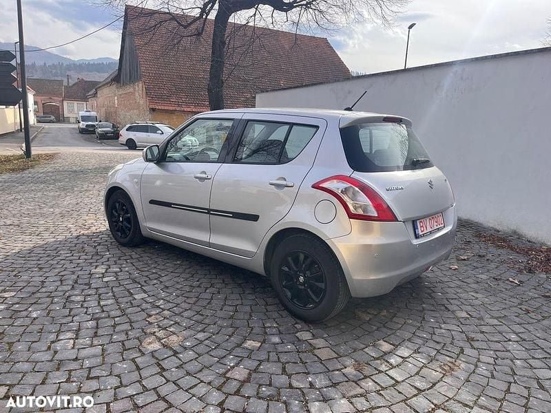 Second-hand Suzuki Swift X-TRA 94 CP (69 kW) 2012 Culoaregri Hatchback