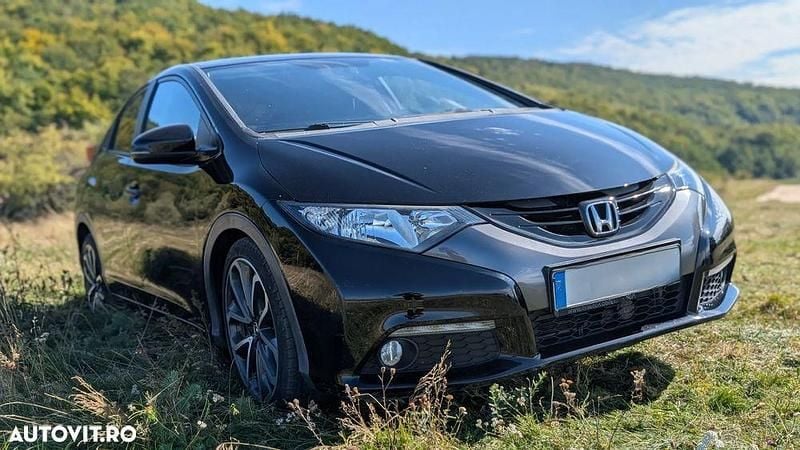 Culoarenegru Utilizat 2012 Honda Civic Break | 8.300 EUR - Imagine 1/4