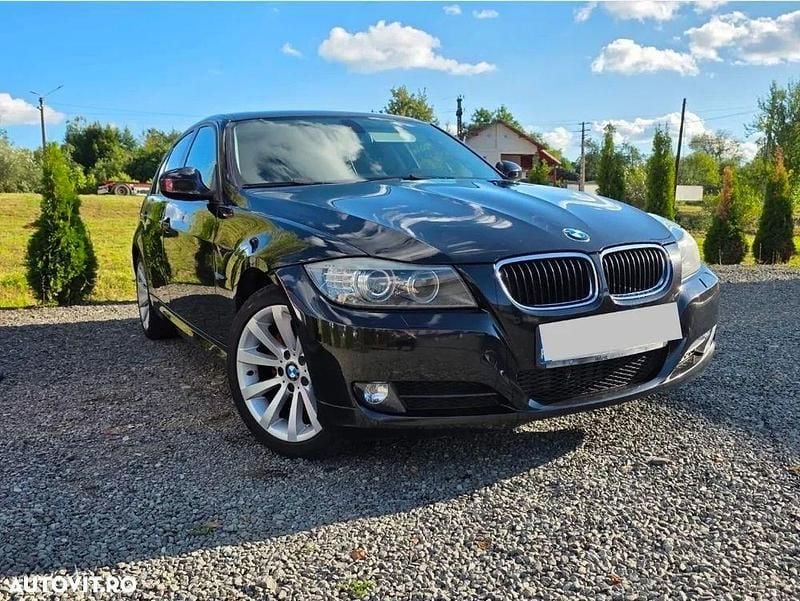 Second-hand BMW 320 Sport Line 177 CP (130 kW) 2009 Culoarenegru Berlinǎ