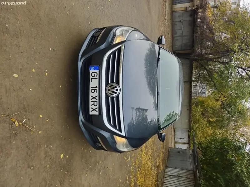 Gri Utilizat 2011 VW Passat Berlinǎ | 9.000 EUR (Scump) - Imagine 1/4