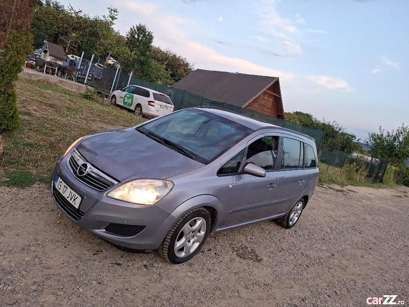 Utilizat 2008 Opel Zafira Monovolum | 2.000 EUR - Imagine 1/4