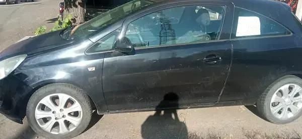 Utilizat 2008 Opel Corsa Coupe | 2.200 EUR (Preț OK) - Imagine 1/4