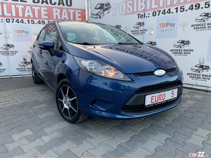 Second-hand Ford Fiesta Trend 82 CP (60 kW) 2010 Albastru Hatchback