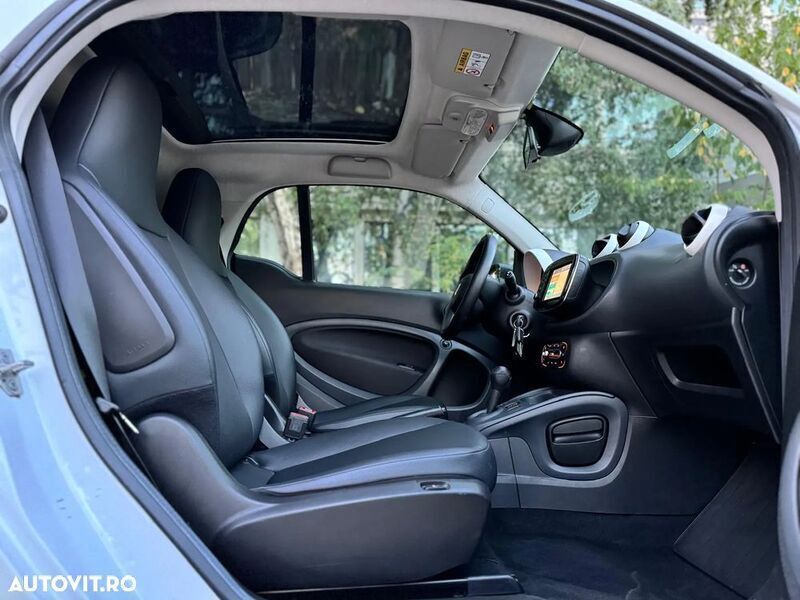 Gri Utilizat 2020 Smart ForTwo Electric Drive Brabus Coupe | 6.049 EUR - Imagine 1/4