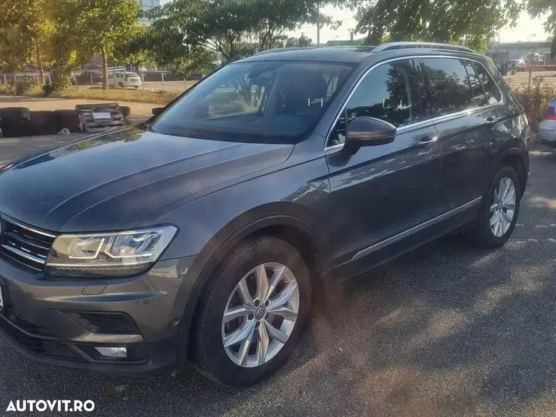 Culoaregri Utilizat 2019 VW Tiguan Comfortline SUV | 21.000 EUR (Preț bun) - Imagine 1/4