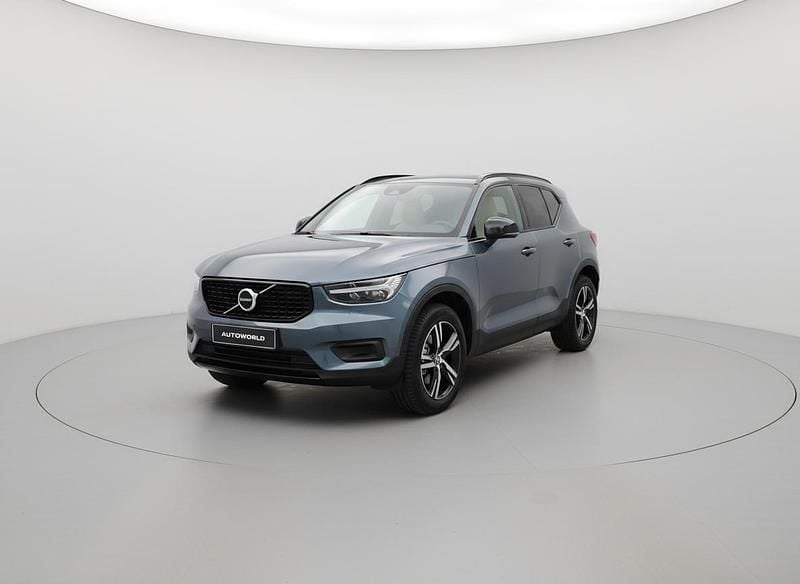 Culoareverde Nouă 2025 Volvo XC40 Plus SUV | 42.901 EUR (Preț OK) - Imagine 1/1
