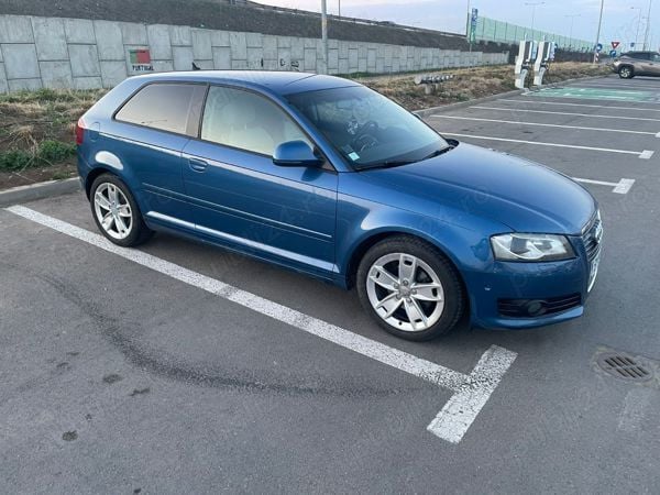 Second-hand Audi A3 140 CP (102 kW) 2010 Albastru Hatchback