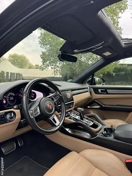Second-hand 2018 Porsche Cayenne Turbo SUV | 69.000 EUR - Imagine 1/4