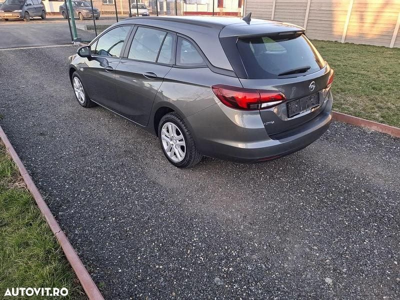 Second-hand Opel Astra Edition 110 CP (80 kW) 2018 Culoaregri Break