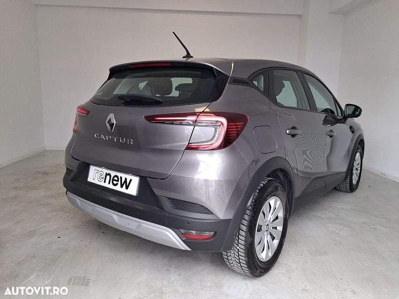 Second-hand Renault Captur Zen 140 CP (102 kW) 2022 Culoaregri SUV