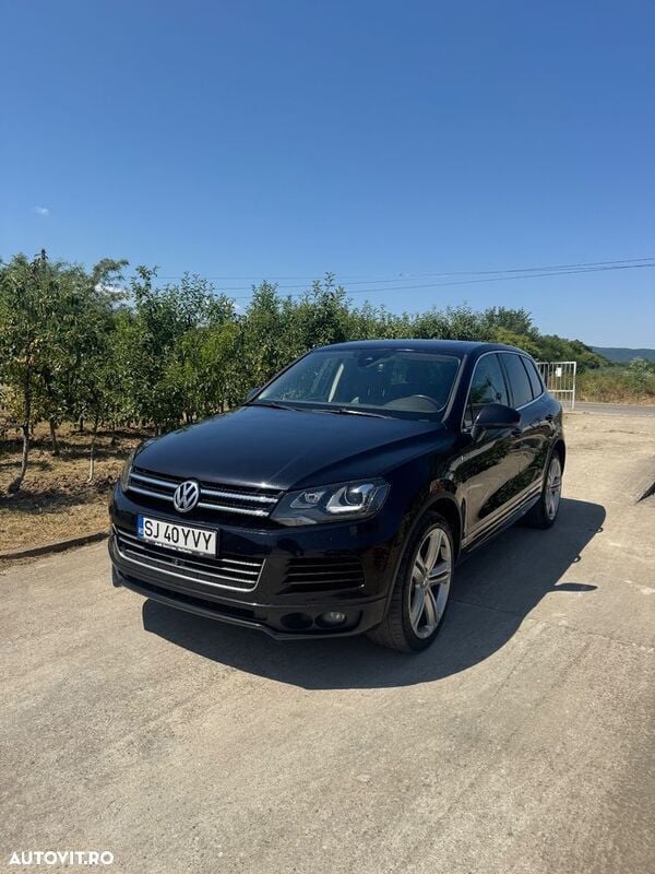 Negru Utilizat 2012 VW Touareg SUV | 14.990 EUR (Preț OK) - Imagine 1/4