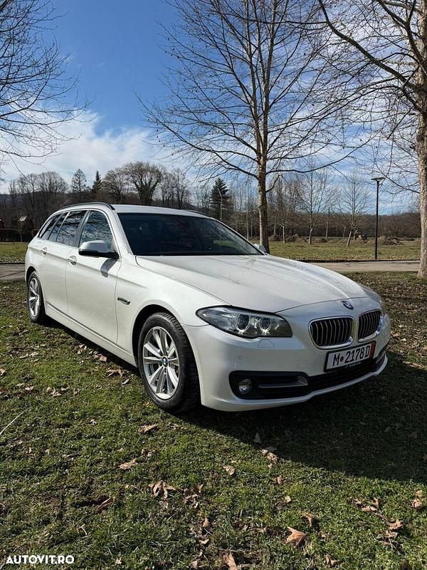 Second-hand BMW 520 Luxury Line 190 CP (139 kW) 2015 Culoarealb Break