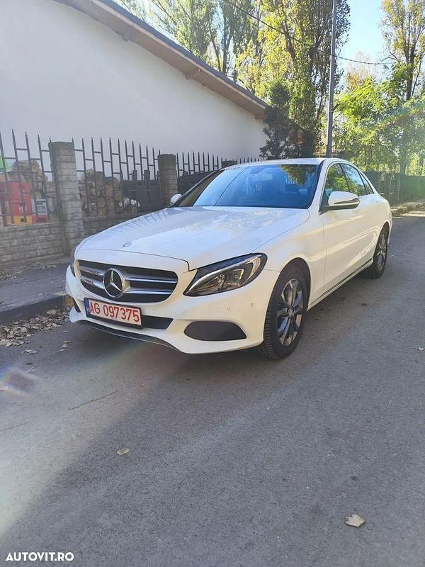 Culoarealb Utilizat 2016 Mercedes C220 Avantgarde Berlinǎ | 15.490 EUR (Preț OK) - Imagine 1/4