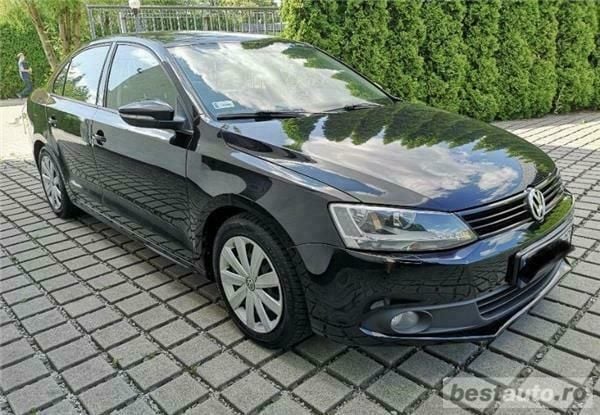 Negru Utilizat 2011 VW Jetta Berlinǎ | 5.799 EUR (Puțin scump) - Imagine 1/4