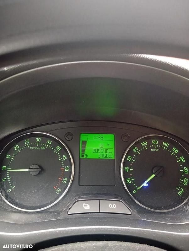 Culoarenegru Second-hand 2013 Skoda Fabia Active Break | 3.500 EUR (Preț OK) - Imagine 1/4