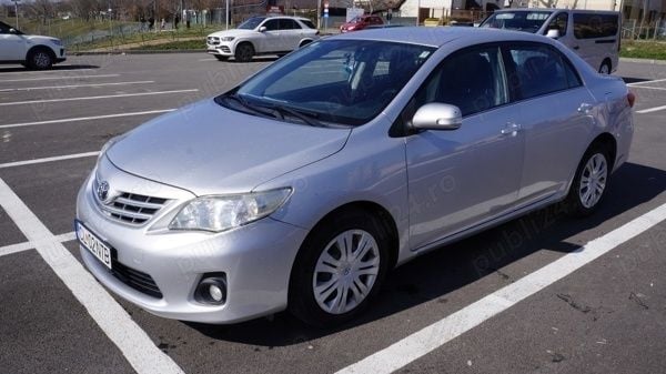 Second-hand Toyota Corolla 132 CP (97 kW) 2011 Gri Berlinǎ