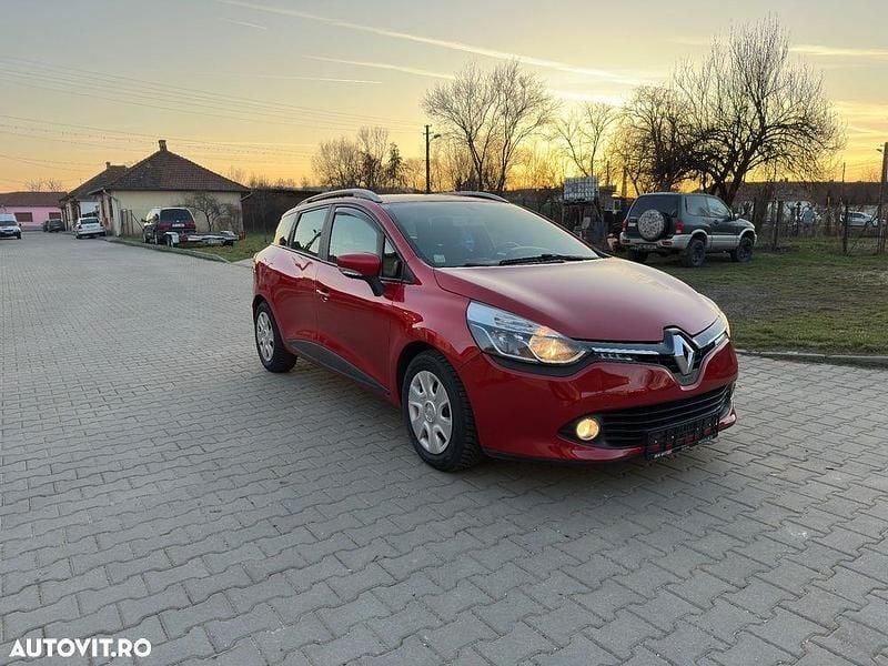 Second-hand Renault Clio GrandTour Dynamique 90 CP (66 kW) 2013 Culoarerosu Break