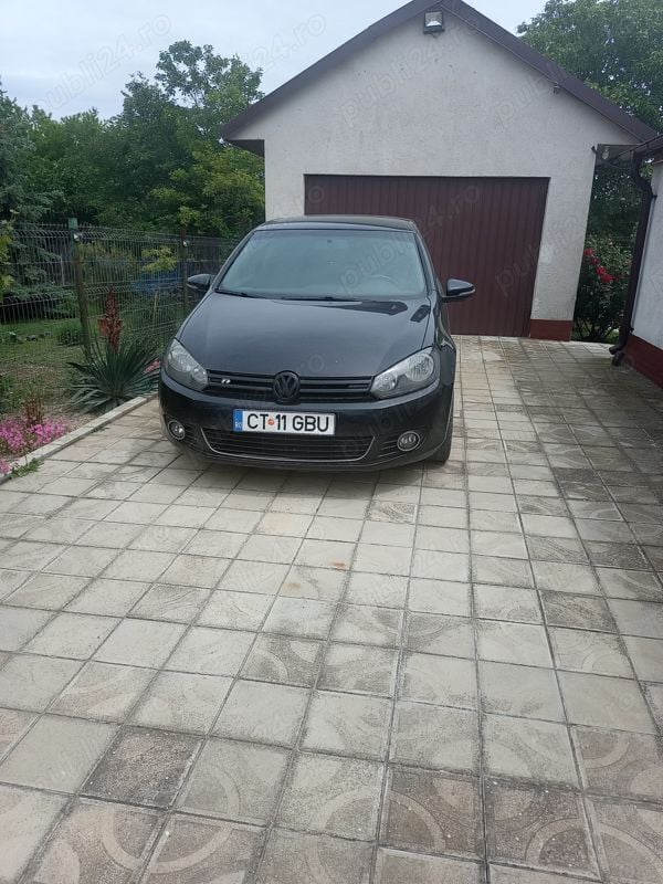 Negru Second-hand 2010 VW Golf VI Hatchback | 3.700 EUR (Preț bun) - Imagine 1/4