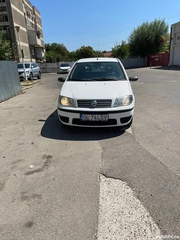Utilizat 2008 Fiat Punto Hatchback | 1.000 EUR - Imagine 1/4