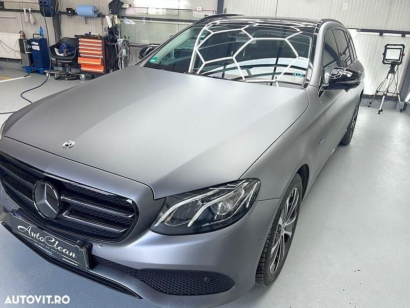 Second-hand Mercedes E300 Avantgarde 306 CP (225 kW) 2019 Culoaregri Break