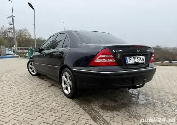 Negru Utilizat 2004 Mercedes C230 Berlinǎ | 4.800 EUR - Imagine 1/4