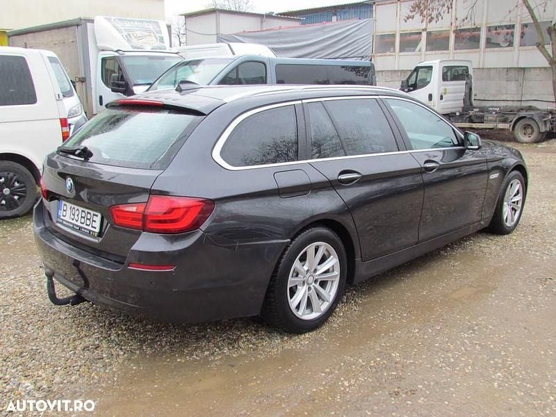 Second-hand BMW 520 163 CP (119 kW) 2012 Culoaregri Break