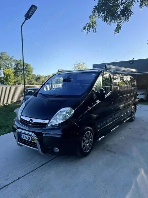 Utilizat 2008 Opel Vivaro Monovolum | 5.400 EUR (Super Preț) - Imagine 1/4