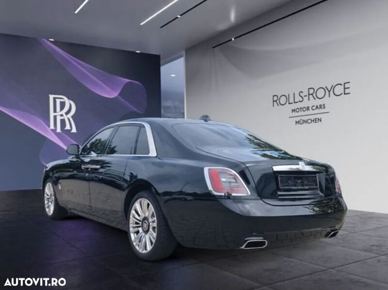Second-hand Rolls Royce Ghost 571 CP (419 kW) 2024 Negru Berlinǎ