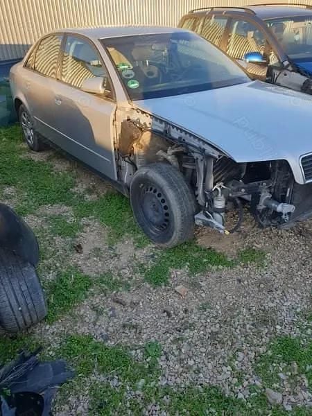 Second-hand Audi A4 130 CP (95 kW) 2001 Berlinǎ