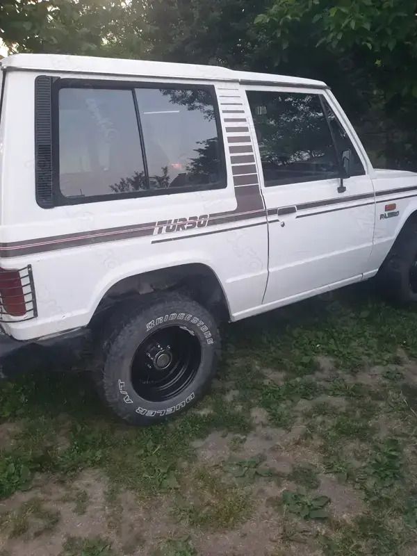 Second-hand Mitsubishi Pajero 1988 SUV