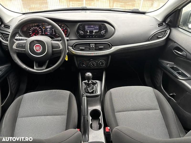 Second-hand Fiat Tipo Lounge 95 CP (69 kW) 2020 Culoarealb Berlinǎ