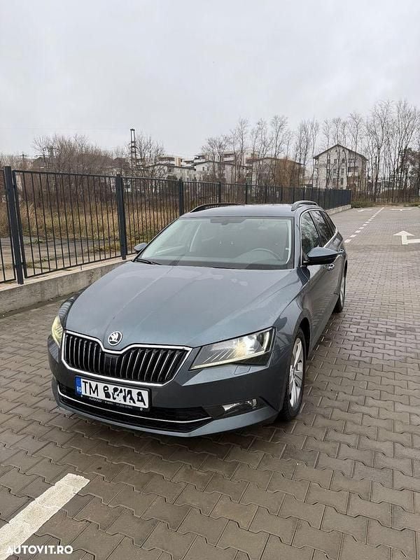Culoaregri Utilizat 2019 Skoda Superb Ambition Break | 16.000 EUR (Preț bun) - Imagine 1/4