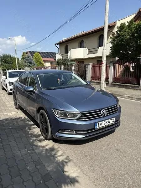 Albastru Utilizat 2015 VW Passat Berlinǎ | 8.999 EUR (Preț OK) - Imagine 1/4