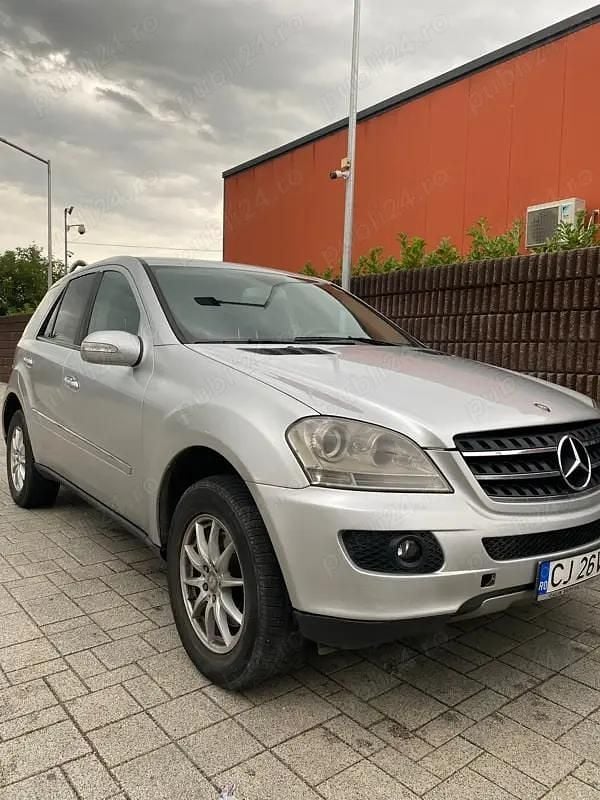 Utilizat 2007 Mercedes ML320 SUV | 4.000 EUR (Super Preț) - Imagine 1/4