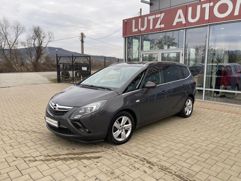 Gri metalizat Utilizat 2015 Opel Zafira Tourer Innovation Monovolum | 10.499 EUR (Puțin scump) - Imagine 1/4