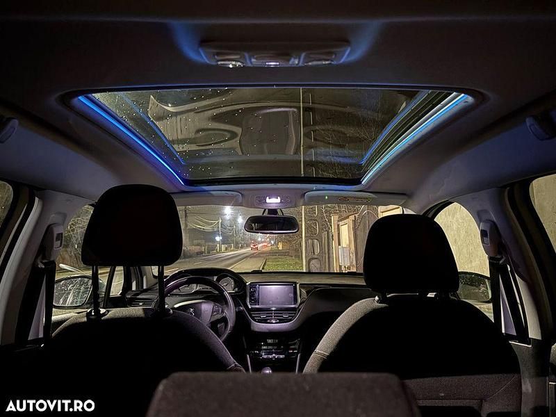 Second-hand Peugeot 2008 Business-Line 110 CP (80 kW) 2017 Culoarealb SUV