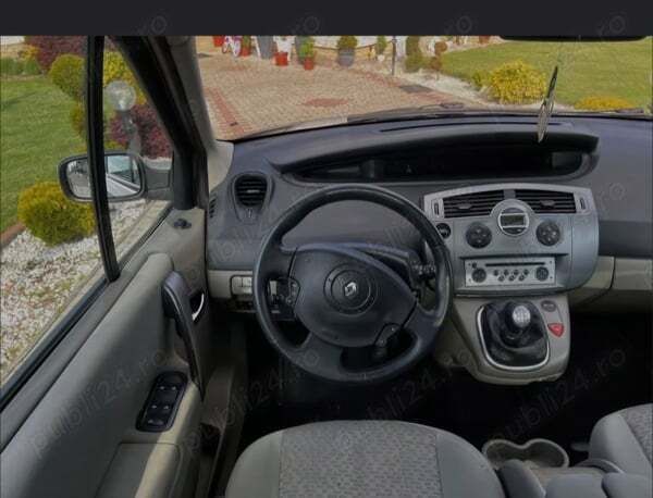 Utilizat 2006 Renault Grand Scénic II Monovolum | 1.800 EUR - Imagine 1/4