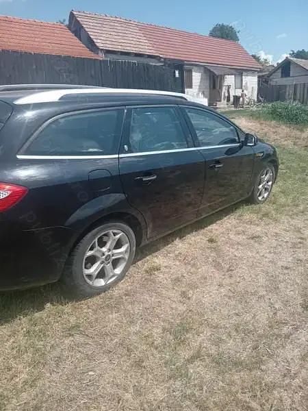 Second-hand Ford Mondeo Ghia 145 CP (106 kW) 2008 Negru Berlinǎ