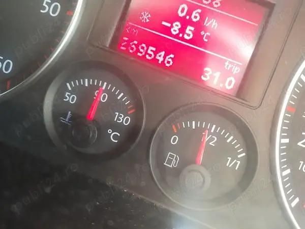 Second-hand 2008 VW Golf V Hatchback | 3.750 EUR (Preț OK) - Imagine 1/4