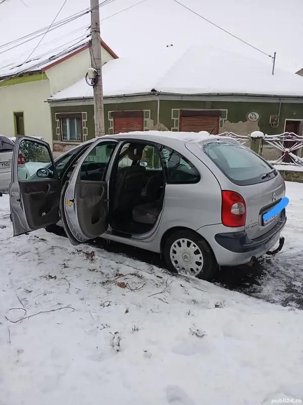 Second-hand Citroën Xsara Picasso 70 CP (51 kW) 2001 Gri Monovolum