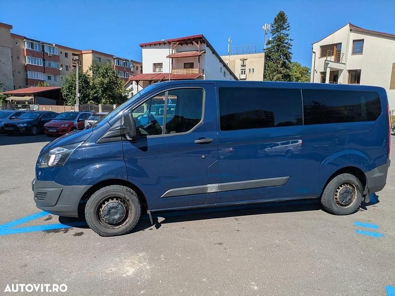 Second-hand Ford Transit Custom 100 CP (73 kW) 2013 Culoarealbastru Monovolum