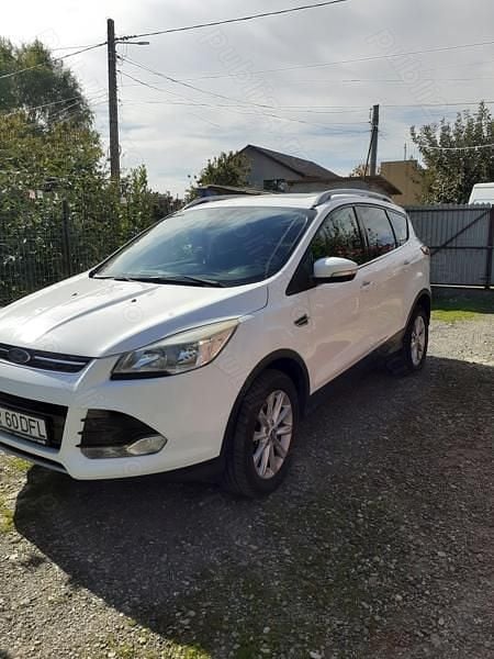 Utilizat 2015 Ford Kuga SUV | 10.600 EUR (Puțin scump) - Imagine 1/4