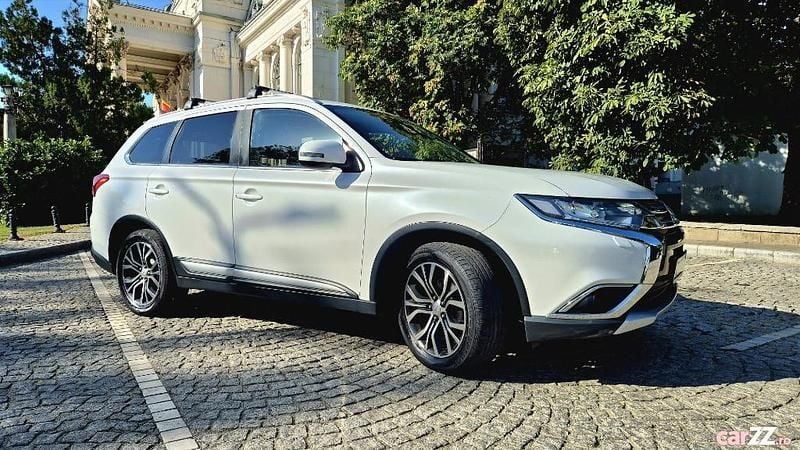 Utilizat 2016 Mitsubishi Outlander SUV | 11.430 EUR - Imagine 1/4