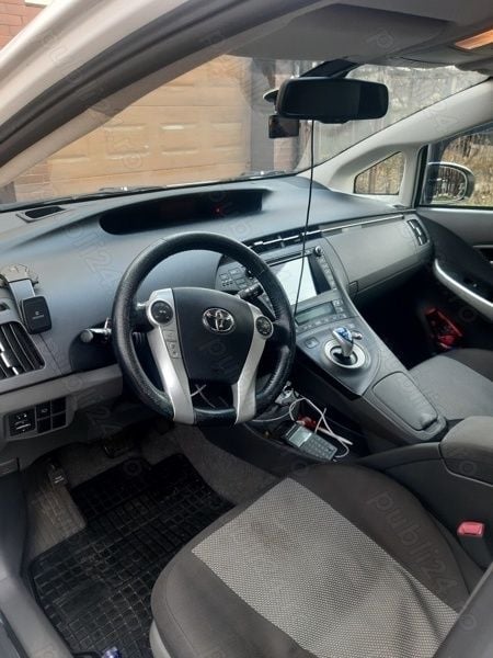 Alb Utilizat 2011 Toyota Prius Hatchback | 7.700 EUR - Imagine 1/4