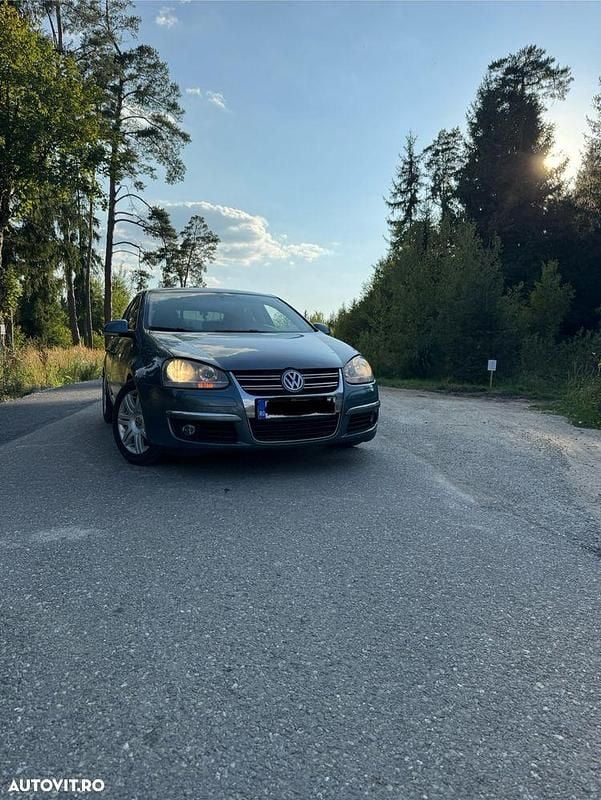 Culoareverde Utilizat 2007 VW Jetta Berlinǎ | 3.100 EUR (Puțin scump) - Imagine 1/4
